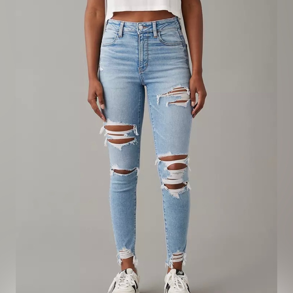 American Eagle Super High Rise Next Level sz 0 Ripped Jeans Jeggings